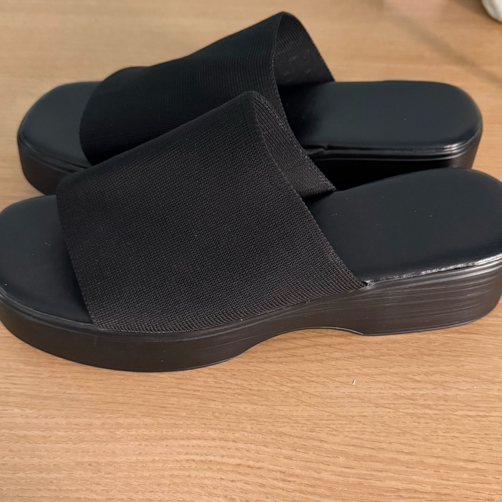 Women's black Platform Wedge sandals size 10